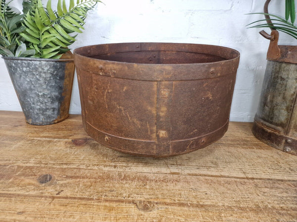 Antique Rustic Hand Forged Riveted Iron Metal Bowl Dish Herb Garden Planter