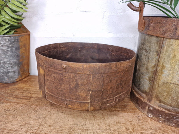 Antique Rustic Hand Forged Riveted Iron Metal Bowl Dish Herb Garden Planter