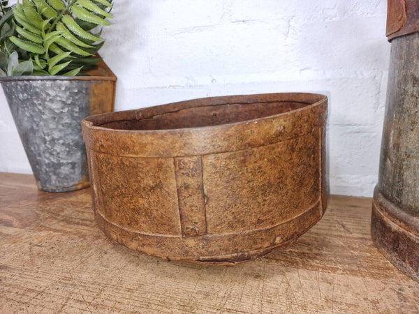 Antique Rustic Hand Forged Riveted Iron Metal Bowl Dish Herb Garden Planter
