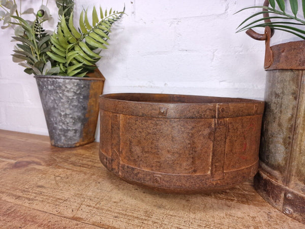Antique Rustic Hand Forged Riveted Iron Metal Bowl Dish Herb Garden Planter