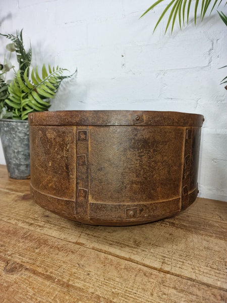 Antique Rustic Hand Forged Riveted Iron Metal Bowl Dish Herb Garden Planter