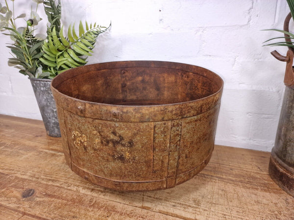 Antique Rustic Hand Forged Riveted Iron Metal Bowl Dish Herb Garden Planter