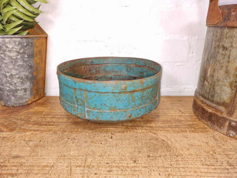 Antique Rustic Hand Forged Riveted Iron Metal Bowl Dish Herb Garden Planter