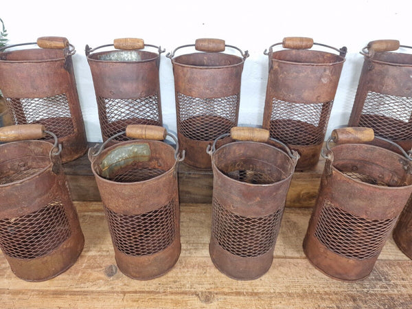 Set 2 Vintage Rustic Metal Mesh Basket Pot Utensil Pen Candle Holder Lantern