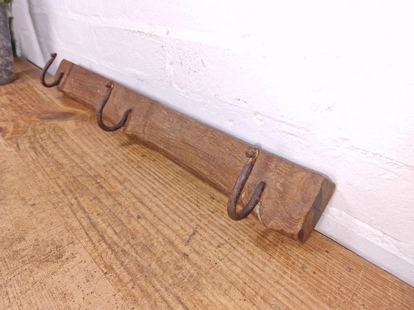 Vintage Reclaimed Indian Hand Carved Architectural Wooden Coat Hat Wall Hooks