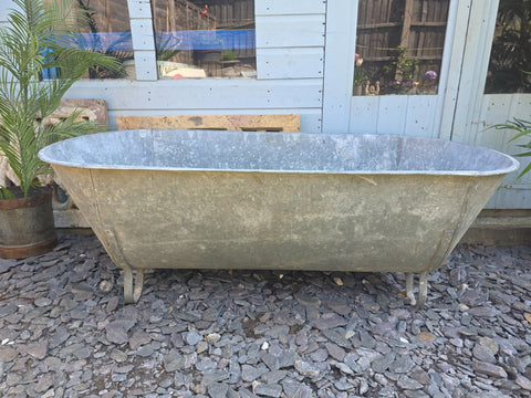 Large Vintage Hungarian Galvanised Zinc Tin Bath Tub Garden Pond Herb Planter