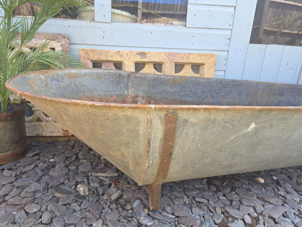 Large Vintage Hungarian Galvanised Zinc Tin Bath Tub Garden Pond Herb Planter