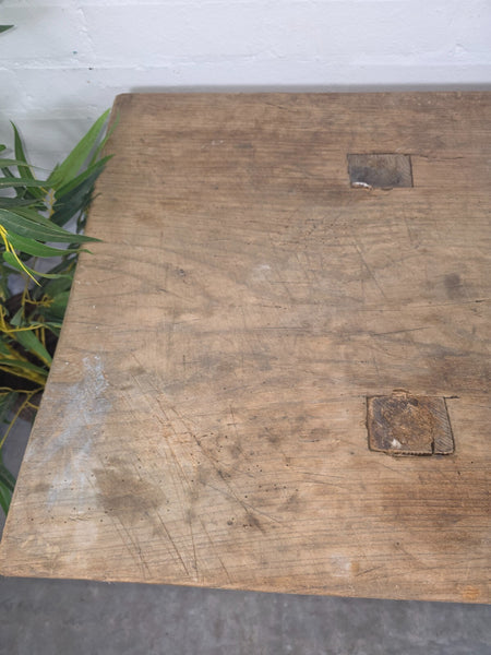 Antique Primitive Rustic Wooden Butchers Block Console Hallway Table Pig Bench