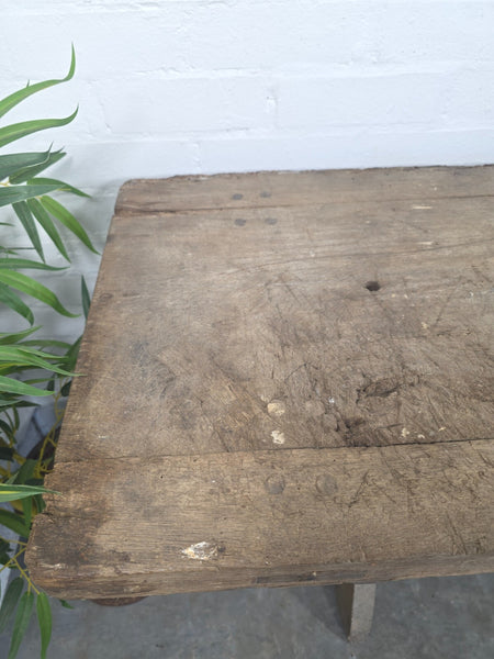 Antique Primitive Rustic Wooden Butchers Block Console Hallway Table Pig Bench