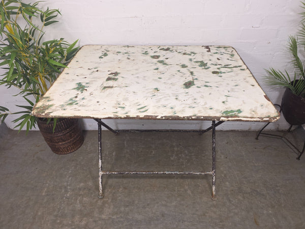 Vintage Green French Rustic Metal Folding Bistro Cafe Garden Patio Wine Table