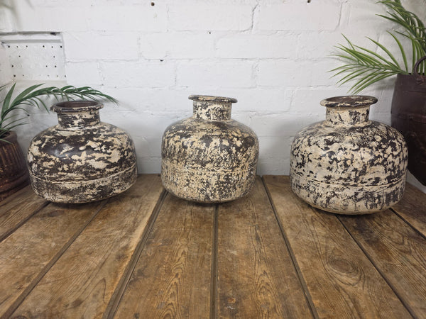 Vintage Rustic Authentic Indian Heavy Duty Iron Metal Water Pot Vase Lota