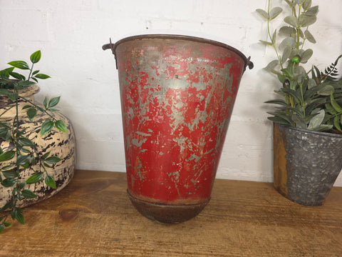 Vintage Rustic industrial Metal Fire Bucket Garden Planter Tub Hanging Basket