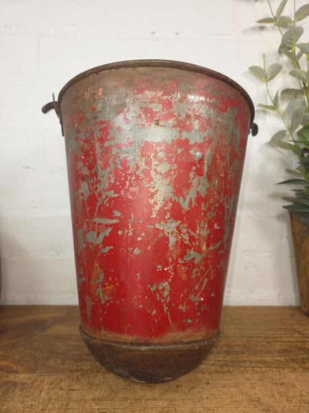 Vintage Rustic industrial Metal Fire Bucket Garden Planter Tub Hanging Basket