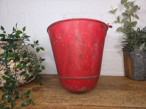 Vintage Rustic industrial Metal Fire Bucket Garden Planter Tub Hanging Basket