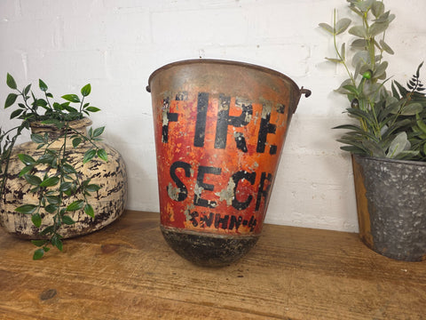 Vintage Rustic industrial Metal Fire Bucket Garden Planter Tub Hanging Basket