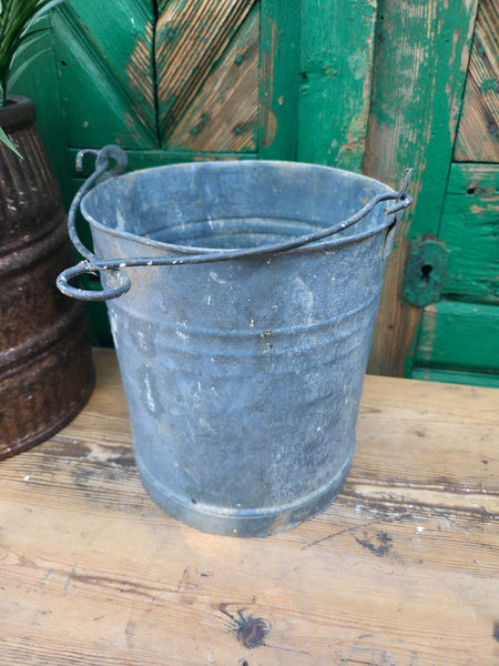 Vintage French European Galvanised Wash Tub Well Bucket Pot Garden Planter