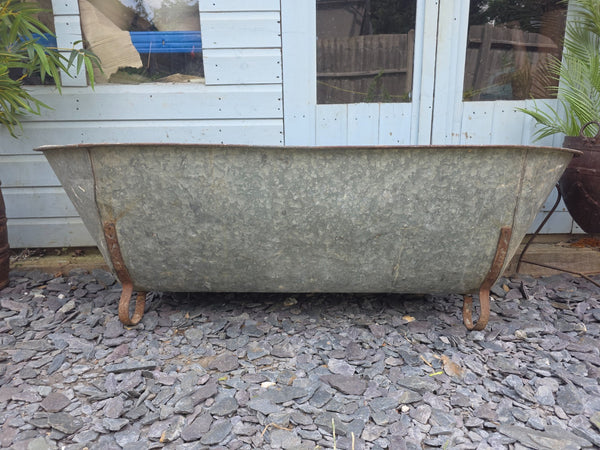 Large Vintage Hungarian Galvanised Tin Bath Tub Trough Garden Pond Herb Planter