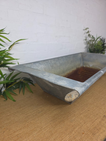 Vintage Large Galvanised Grape Hod Trough Garden Planter Pond Dog Bath Tub