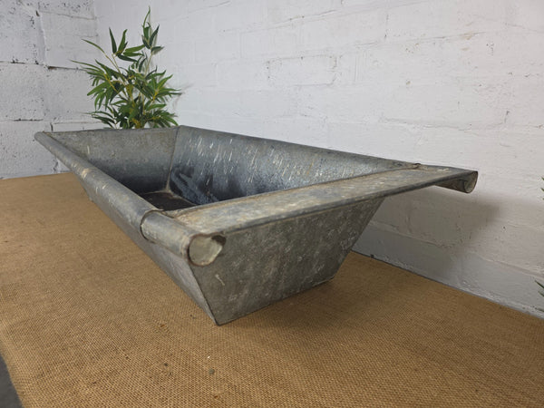 Vintage Large Galvanised Grape Hod Trough Garden Planter Pond Dog Bath Tub