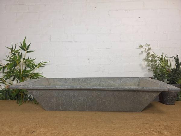 Vintage Large Galvanised Grape Hod Trough Garden Planter Pond Dog Bath Tub