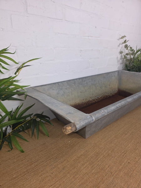 Vintage Large Galvanised Grape Hod Trough Garden Planter Pond Dog Bath Tub