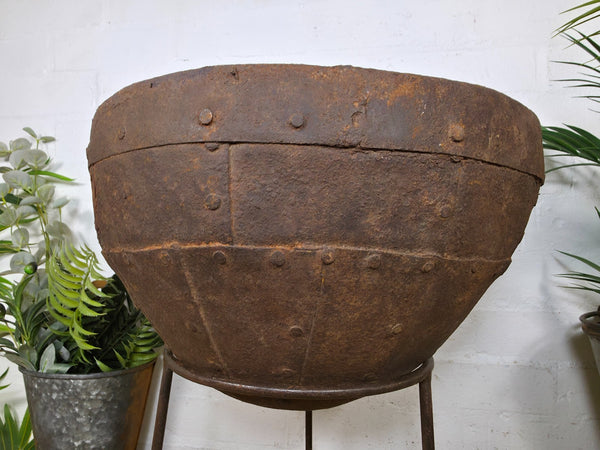 Large Heavy Duty Riveted Iron Indian Kadai Fire Pit Garden Planter Drinks Cooler