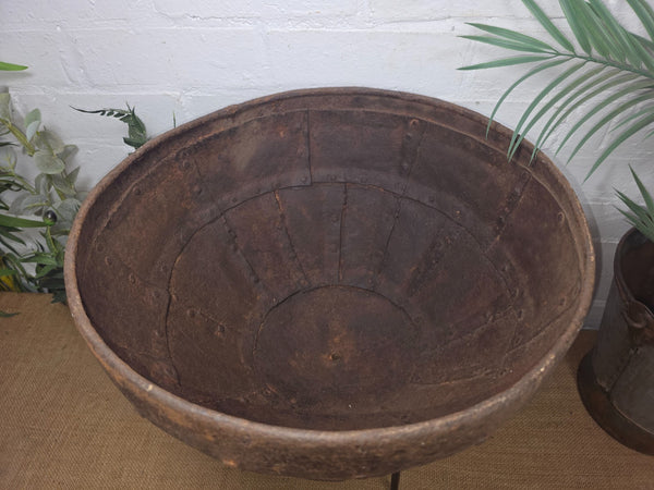 Large Heavy Duty Riveted Iron Indian Kadai Fire Pit Garden Planter Drinks Cooler