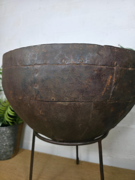 Large Heavy Duty Riveted Iron Indian Kadai Fire Pit Garden Planter Drinks Cooler