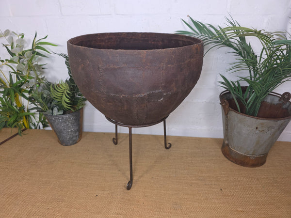 Large Heavy Duty Riveted Iron Indian Kadai Fire Pit Garden Planter Drinks Cooler