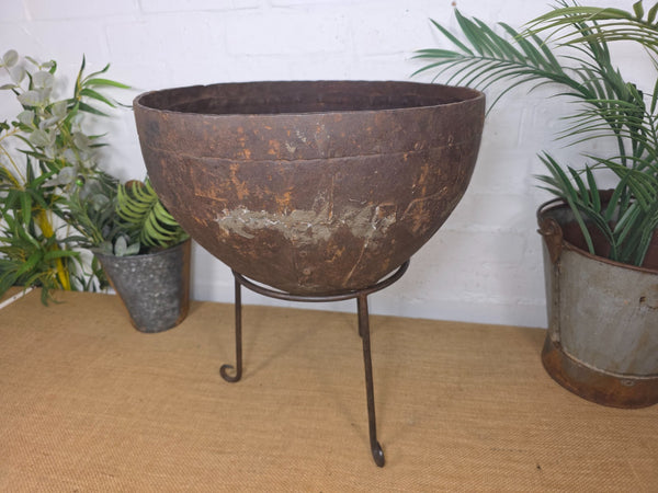 Large Heavy Duty Riveted Iron Indian Kadai Fire Pit Garden Planter Drinks Cooler