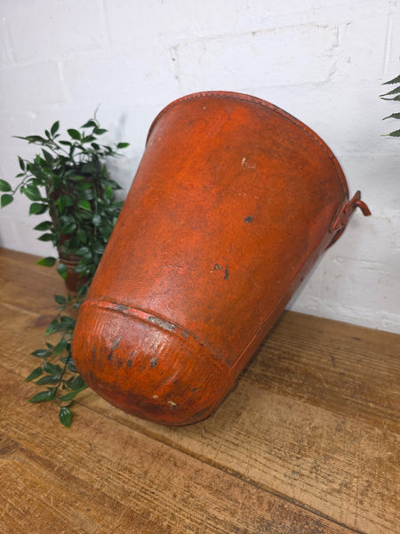 Vintage Rustic industrial Metal Fire Bucket Garden Planter Tub Hanging Basket