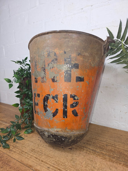 Vintage Rustic industrial Metal Fire Bucket Garden Planter Tub Hanging Basket