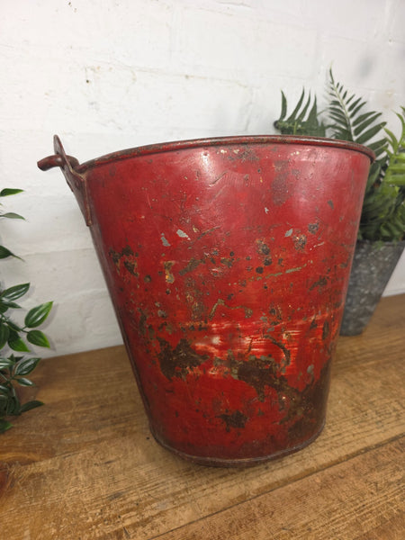 Vintage Rustic industrial Metal Fire Bucket Garden Planter Tub Hanging Basket