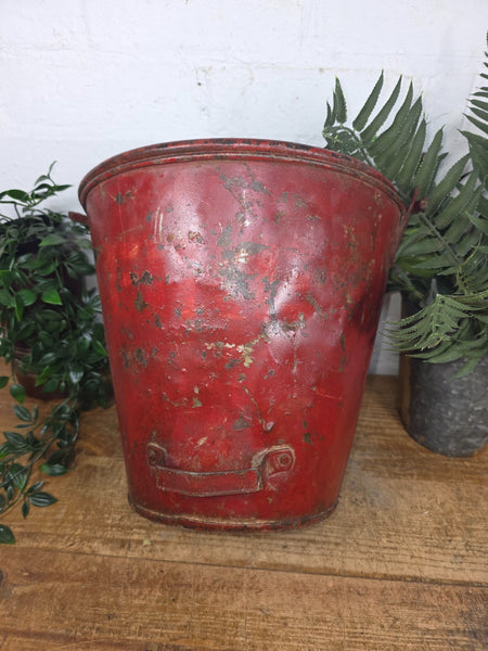 Vintage Rustic industrial Metal Fire Bucket Garden Planter Tub Hanging Basket