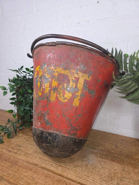 Vintage Rustic industrial Metal Fire Bucket Garden Planter Tub Hanging Basket