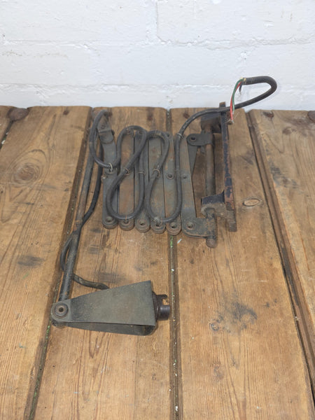 Vintage Industrial Antique Walligraph Scissor Wall Lamp Light