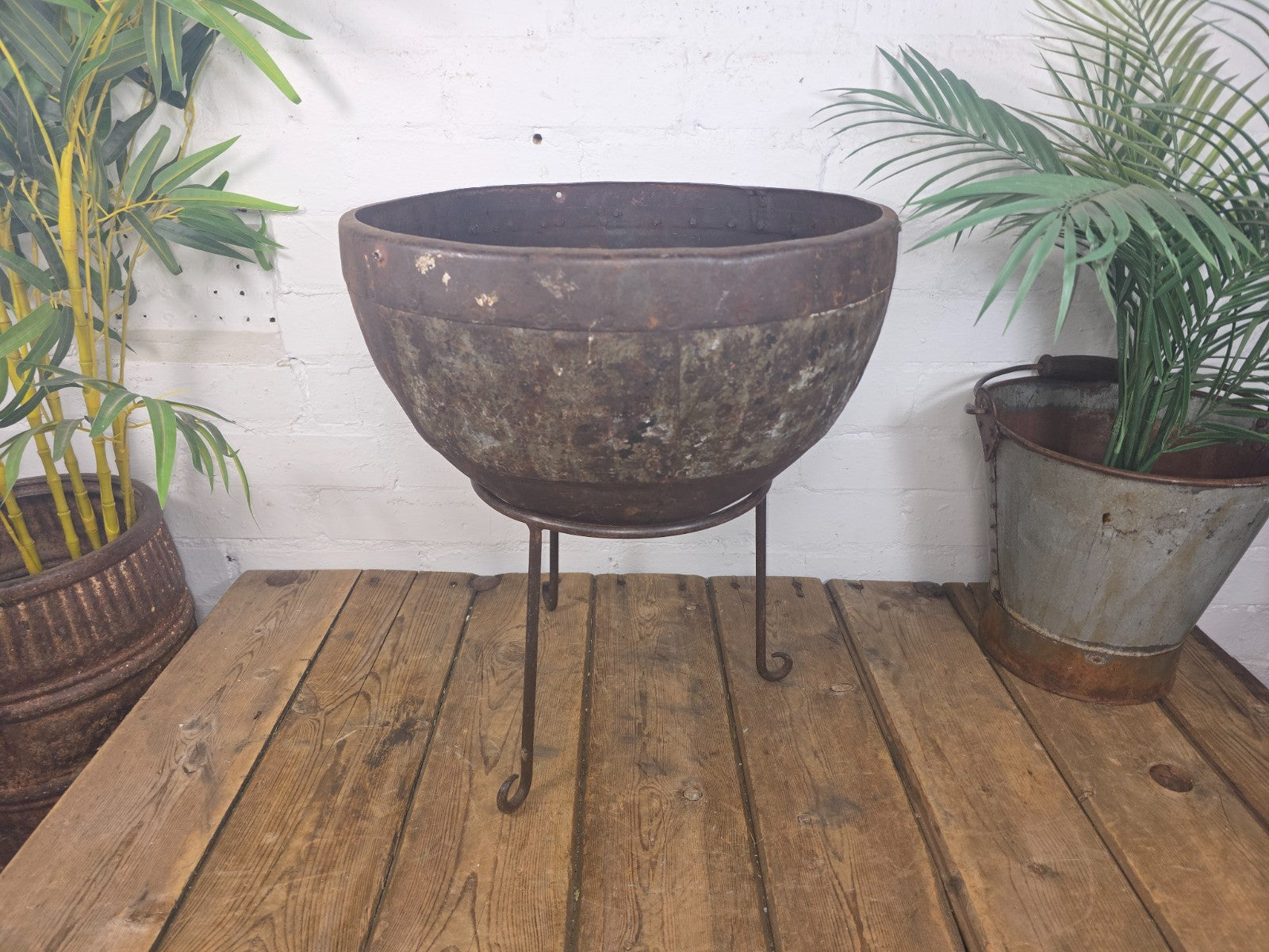 Large Heavy Duty Riveted Iron Indian Kadai Fire Pit Garden Planter Drinks Cooler