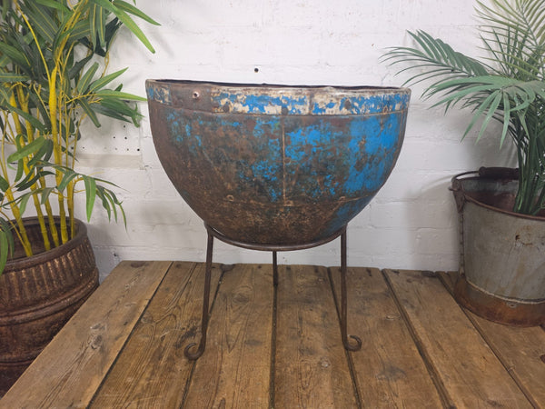 Large Heavy Duty Riveted Iron Indian Kadai Fire Pit Garden Planter Drinks Cooler