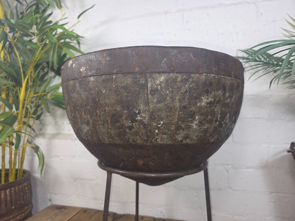 Large Heavy Duty Riveted Iron Indian Kadai Fire Pit Garden Planter Drinks Cooler