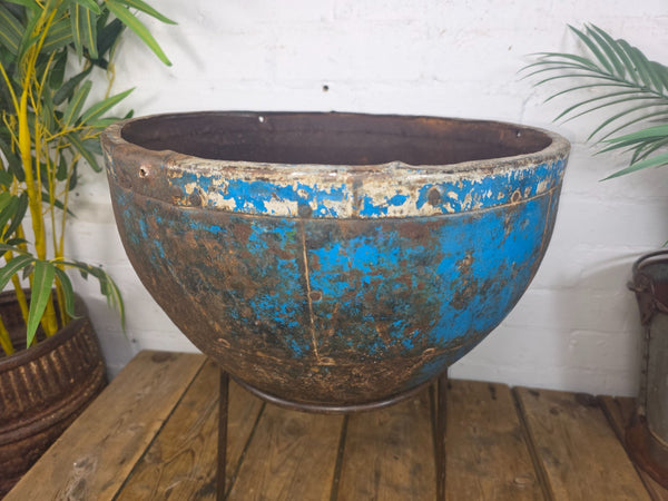 Large Heavy Duty Riveted Iron Indian Kadai Fire Pit Garden Planter Drinks Cooler