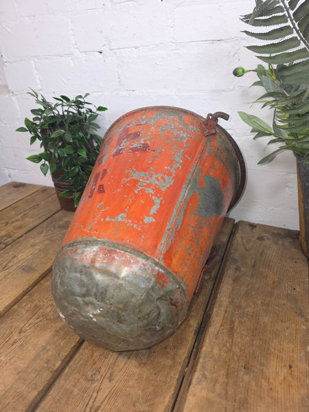 Vintage Rustic industrial Metal Fire Bucket Garden Planter Tub Hanging Basket