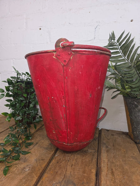 Vintage Rustic industrial Metal Fire Bucket Garden Planter Tub Hanging Basket