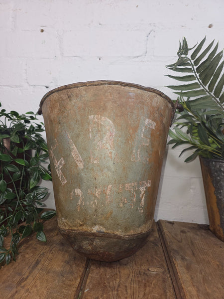 Vintage Rustic industrial Metal Fire Bucket Garden Planter Tub Hanging Basket