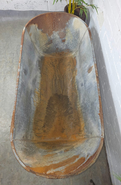 Large Vintage Hungarian Galvanised Tin Bath Tub Trough Garden Pond Herb Planter