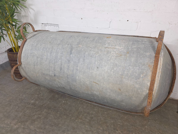 Large Vintage Hungarian Galvanised Tin Bath Tub Trough Garden Pond Herb Planter