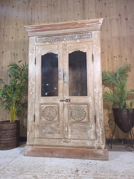 Vintage Reclaimed Hand Carved Indian Wooden Display Drinks Cabinet Cupboard