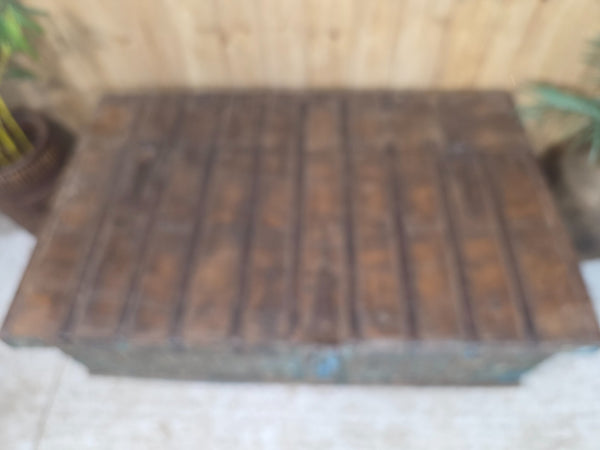 Vintage Rustic Antique Indian Dowry Chest Trunk Storage Coffee Table Blanket Box