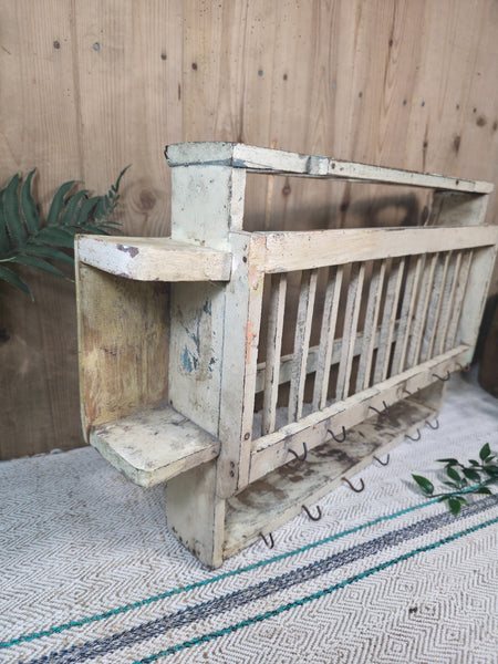 Vintage Rustic Indian Kitchen Tea Chai Spice Rack Cup Saucer Plate Wall Shelf