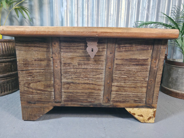 Vintage Reclaimed Rustic Indian Solid Wooden Dowry Chest Coffee Side Table Trunk