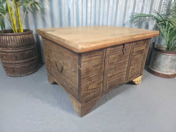 Vintage Reclaimed Rustic Indian Solid Wooden Dowry Chest Coffee Side Table Trunk